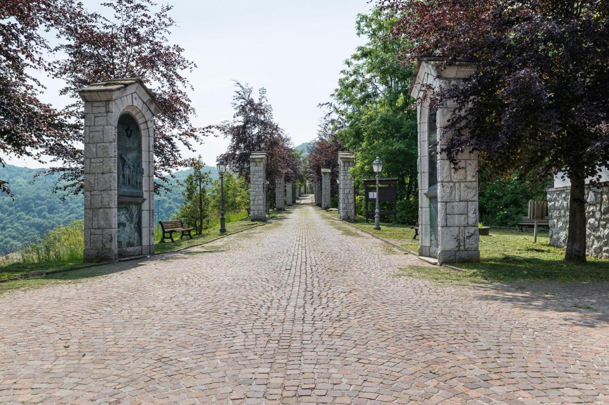 Casa Busso - Happy Rentals Esino Lario エクステリア 写真