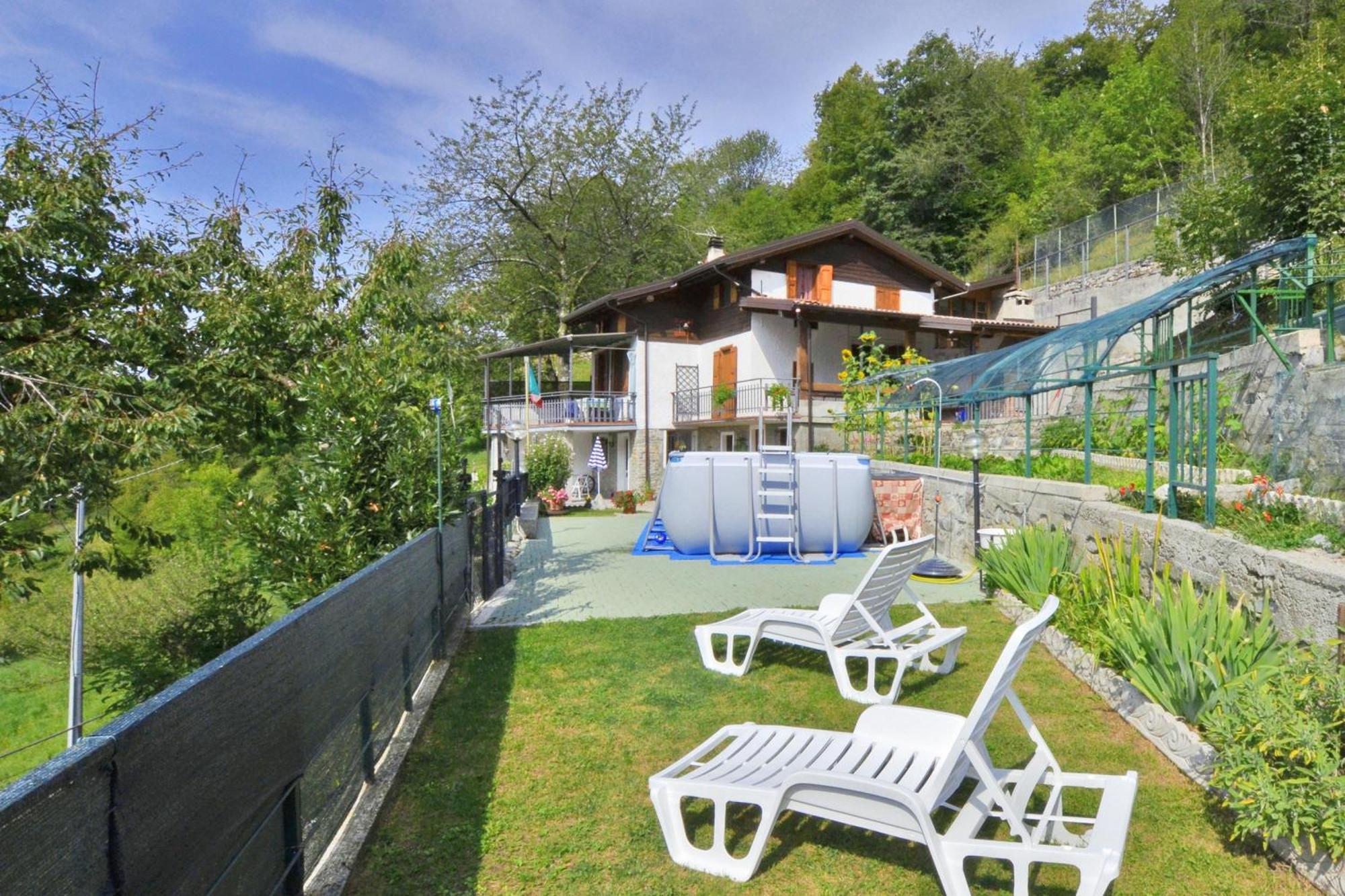 Casa Busso - Happy Rentals Esino Lario エクステリア 写真