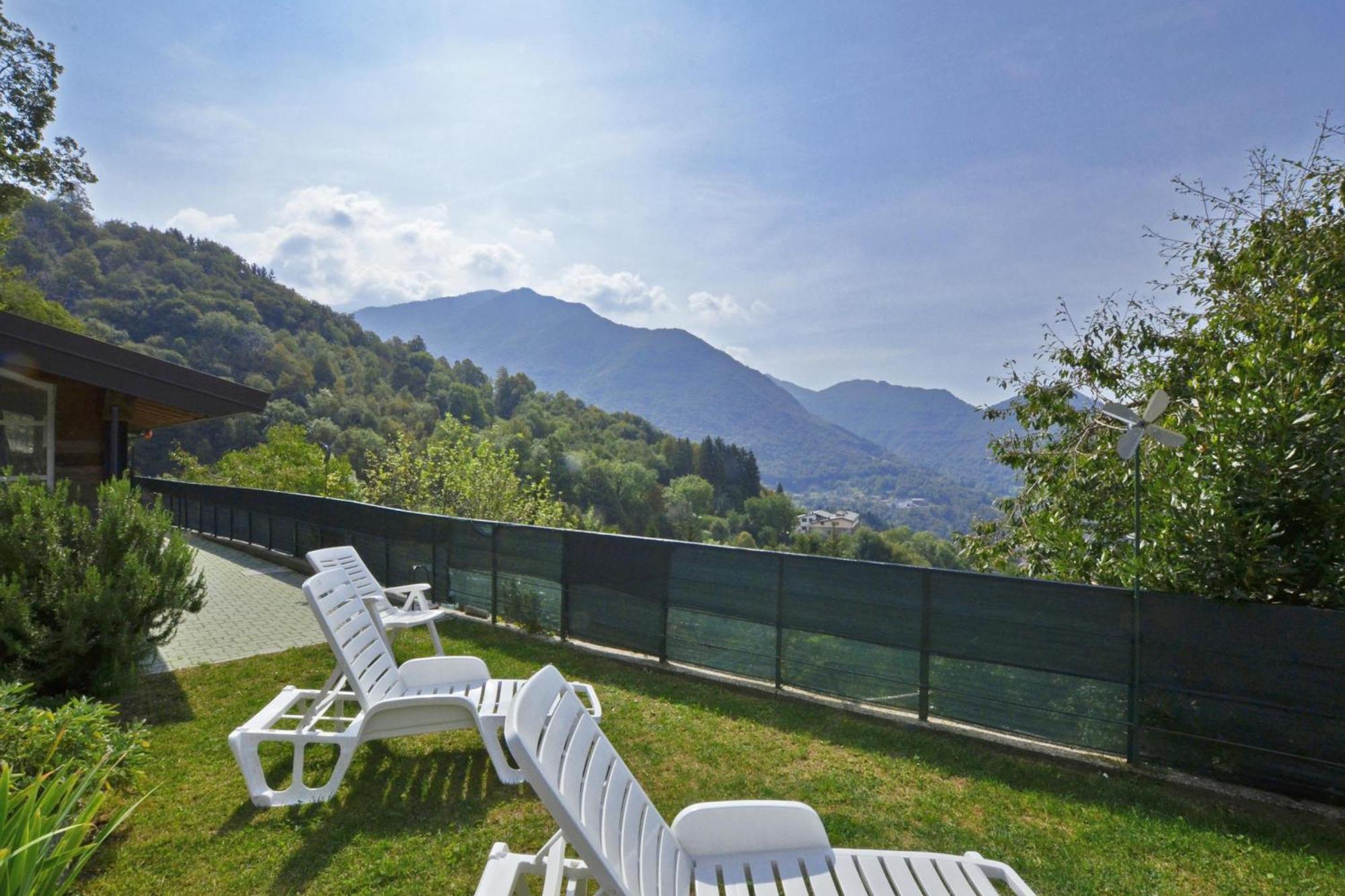 Casa Busso - Happy Rentals Esino Lario エクステリア 写真