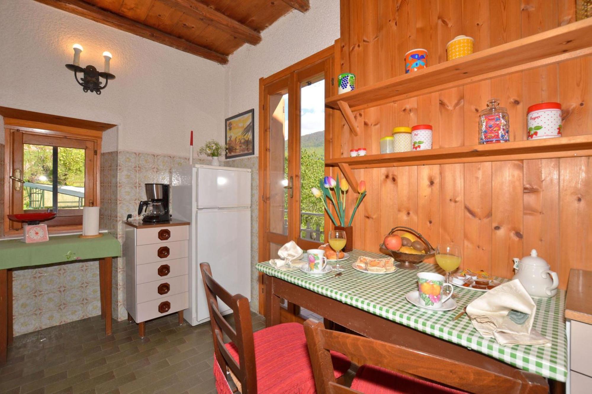 Casa Busso - Happy Rentals Esino Lario エクステリア 写真