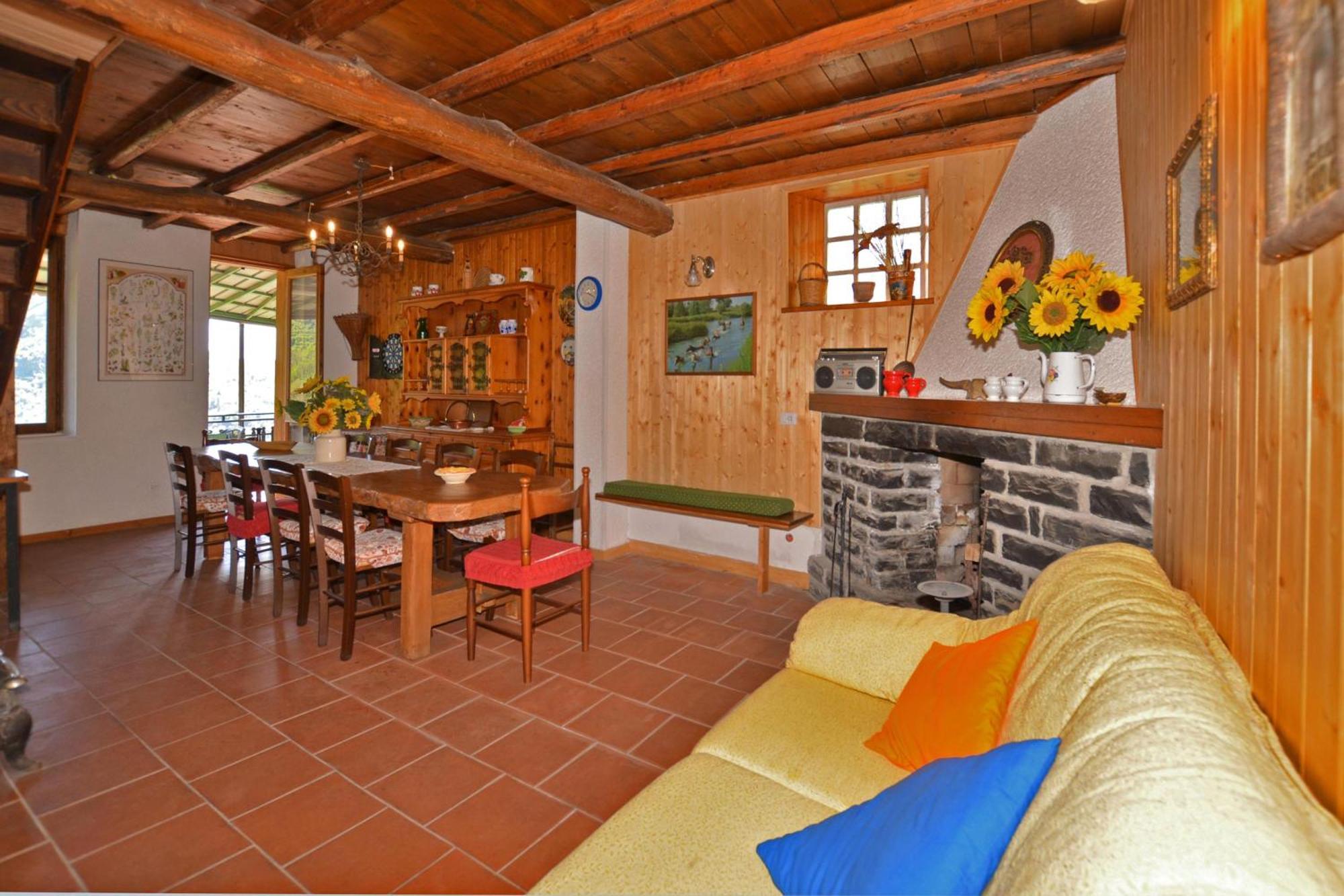 Casa Busso - Happy Rentals Esino Lario エクステリア 写真